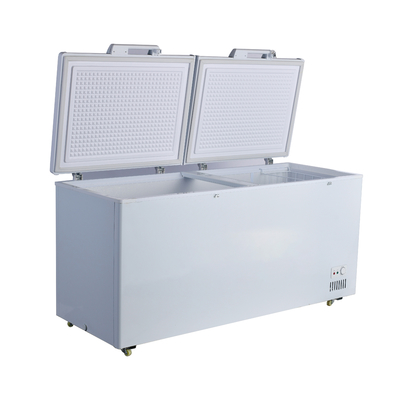 Congelatore a cisterna di grande capacità con strato di schiuma di 7 cm e refrigerante R600a/R290a
